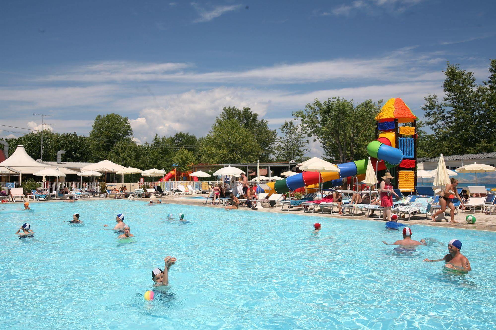 Butterfly Camping Village Πεσκιέρα ντελ Γκάρντα Εξωτερικό φωτογραφία